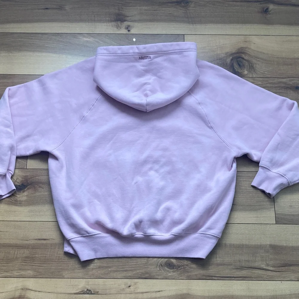 Aritzia Sweatfleece Megafit Pullover Hoodie - Picture 11 of 11